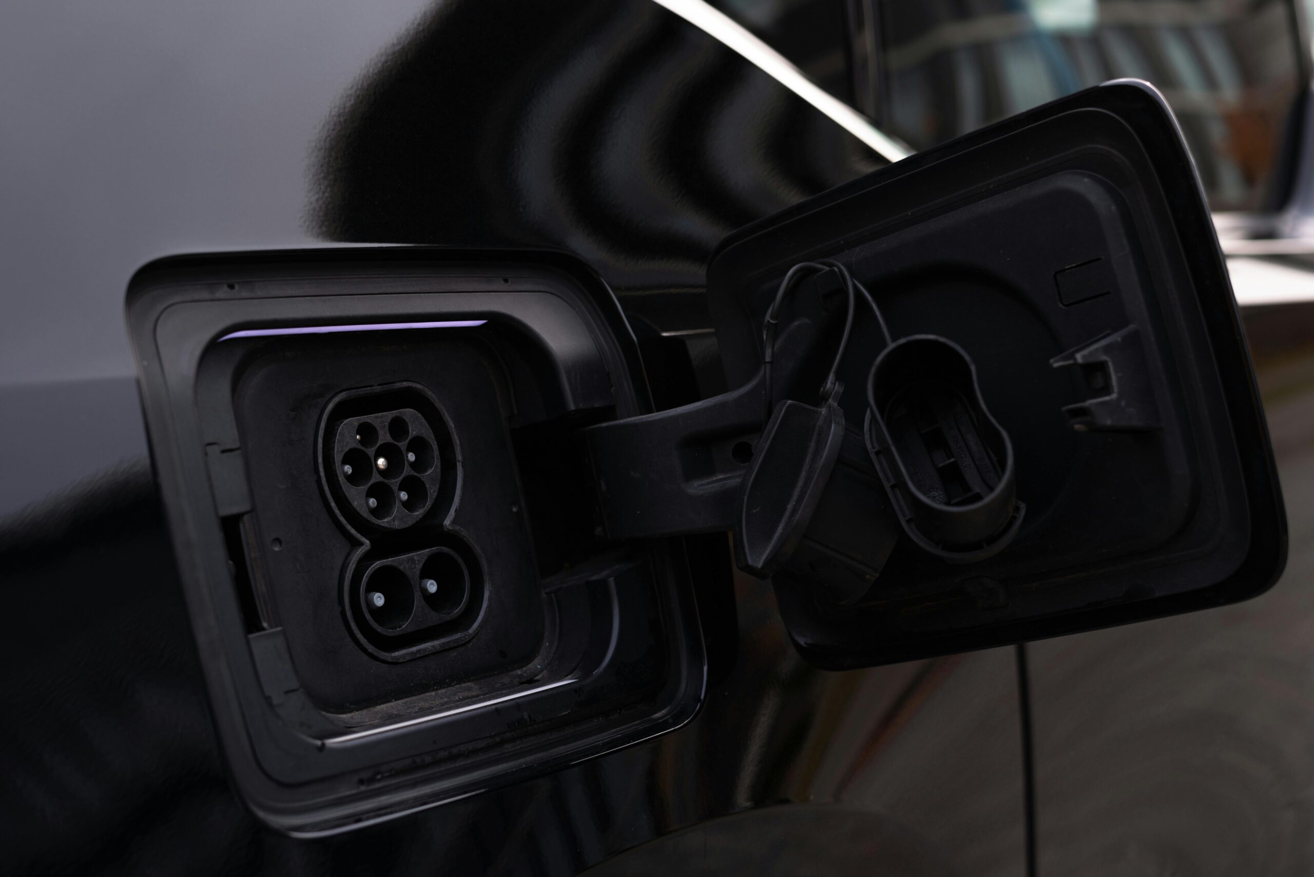 Mobil Hybrid: Kombinasi Akselerasi Cepat, Performa Tangguh, dan Efisiensi Maksimal