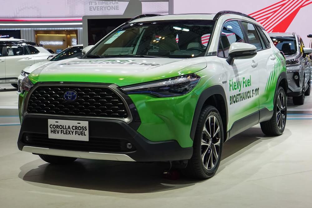 Mobil Hybrid vs Konvensional: Keunggulannya Bagi Pengemudi Aktif