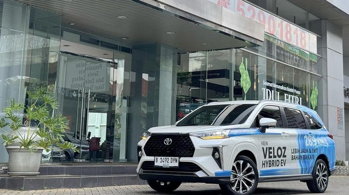 Toyota Veloz Hybrid Laris Manis Mengapa Tren Elektrifikasi MPV Menguat dan Kapan Avanza Hybrid Meluncur